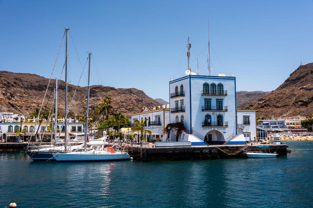 Apartamentos Las Palmeras Puerto De Mogan Exterior photo